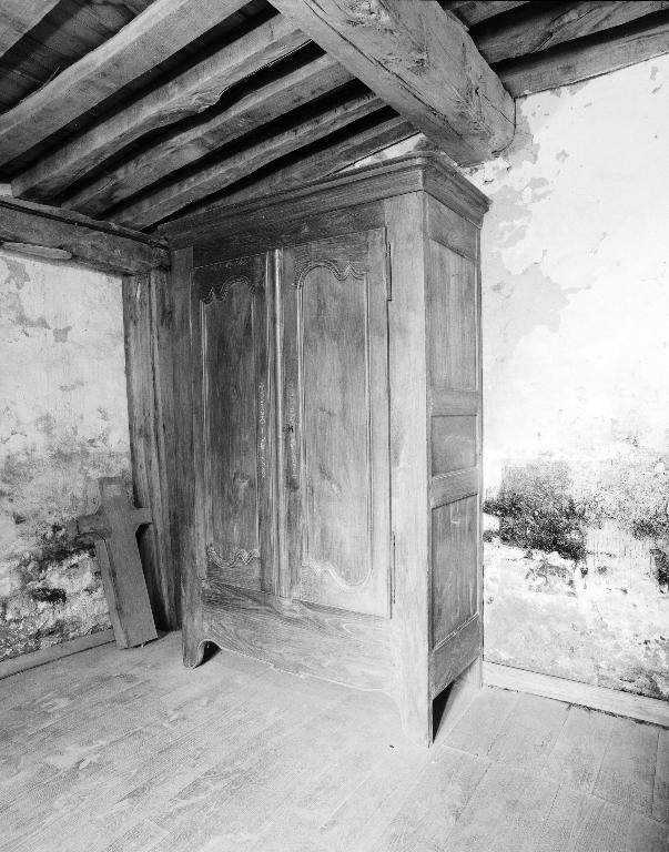 Armoire, chapelle Saint-Gobrien (Saint-Servant-sur-Oust)