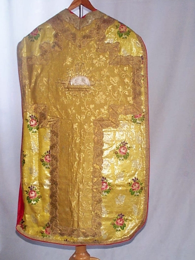 Ornement doré 5 : chasuble