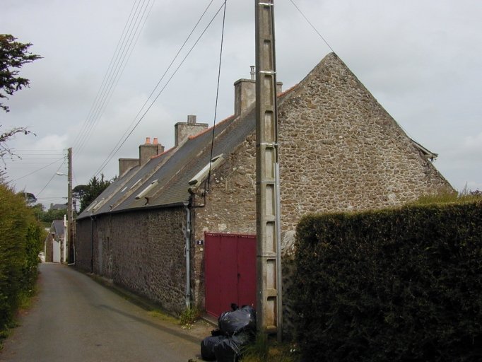 Alignement de maisons, 2 à 4 rue des Acacias (La Richardais)