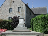 Monument aux morts, place de l'Eglise (Vignoc)