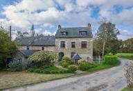 Ensemble de deux maisons avec logis de prêtre, La Basse Forêt (Les Iffs)