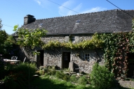 Ensemble de deux anciennes fermes, Kerelcun (La Feuillée)