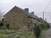 Alignement de 5 maisons, le Bois David (Bonnemain)