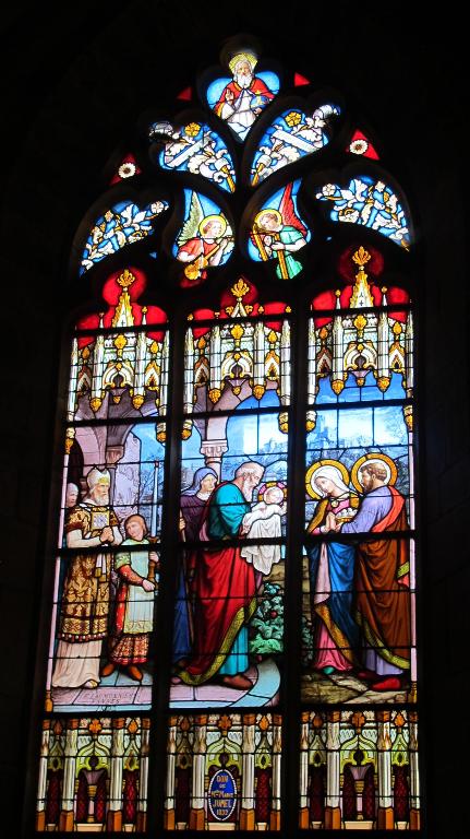 Verrière à personnages de la baie 4 : Présentation au temple, église Saint-Gilles (Malestroit)