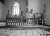 Clôture de choeur (table de communion), chapelle Saint-Jean (Duault)