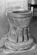Bénitier (d'applique), église paroissiale Saint-Pierre (Pléchâtel)