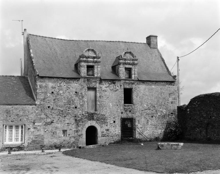 Manoir, Kersapé (Theix fusionnée en Theix-Noyalo en 2016)