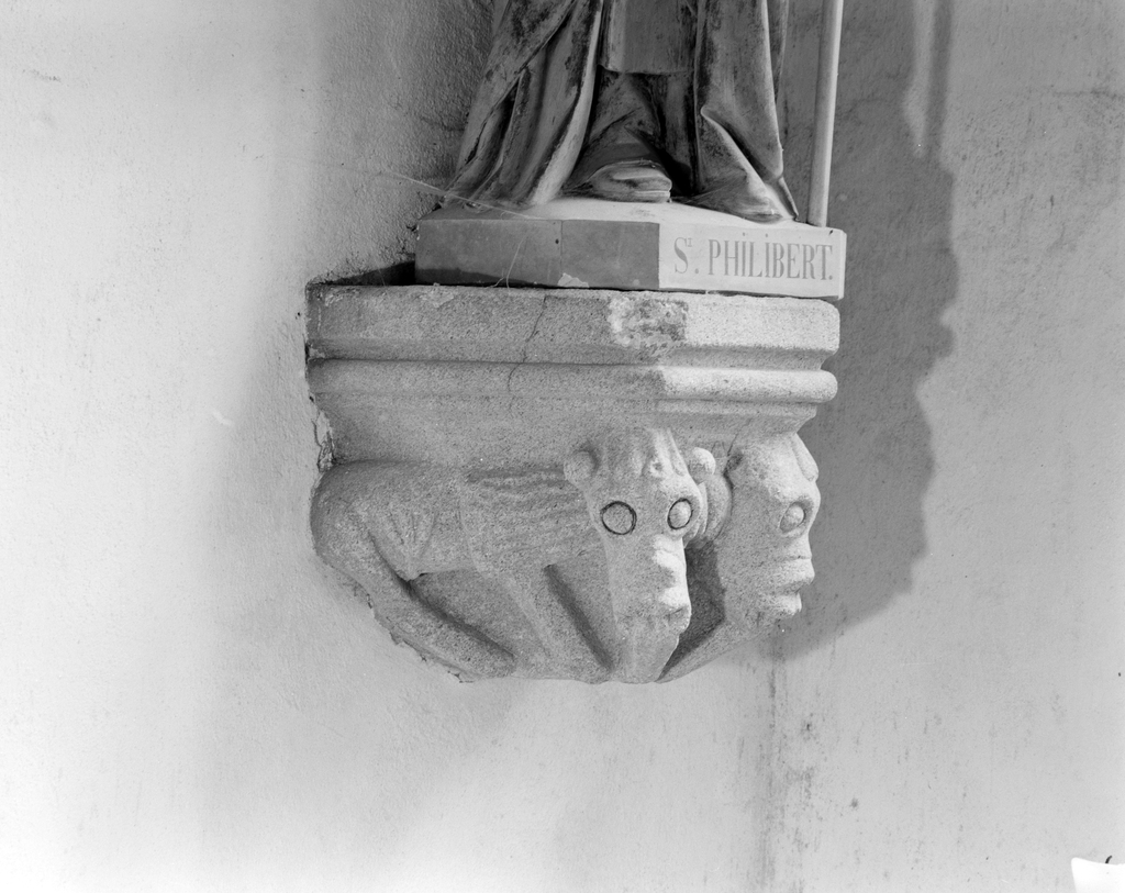 Culot, chapelle Saint-Conogan (Beuzec-Cap-Sizun)