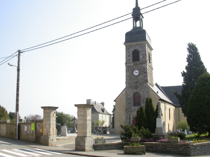Cimetière, rue du Calvaire (Domloup)