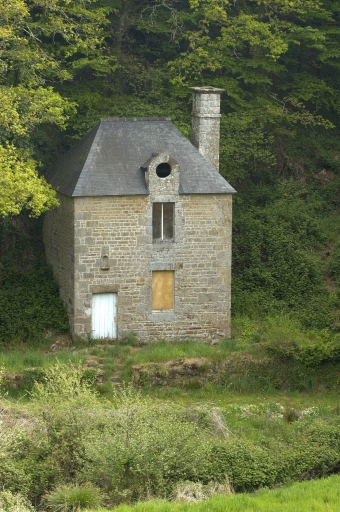 Maison, Malagra (La Bazouge-du-Désert)