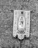 Bannière de procession (anciennement numéro 4) : Vierge à l'Enfant, Sacré-Coeur, église paroissiale Saint-Magloire (Mahalon)