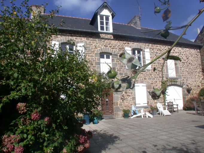 Ferme, les Rouesis, 08 rue des Rouesis (Saint-Suliac)