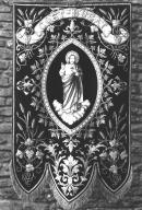 Bannière de procession paroissiale : immaculée Conception, Sacré-Cœur, église Notre-Dame, Coët Bugat (Guégon)