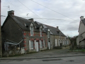 Alignement de maisons, 57-59-61 rue de la Libération (Saint-Pierre-de-Plesguen fusionnée en Mesnil-Roc'h en 2019)