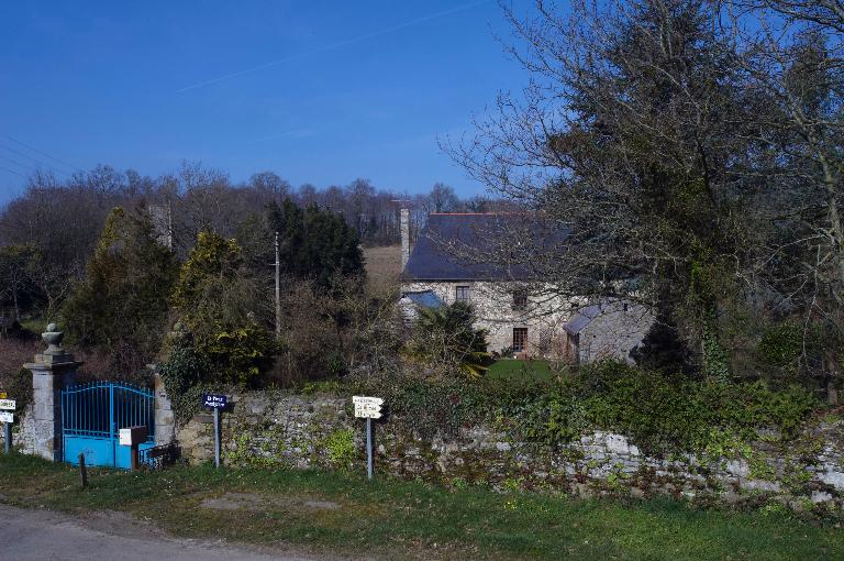 Presbytère, le Vieux Presbytère (La Fontenelle fusionnée en Val-Couesnon en 2019)