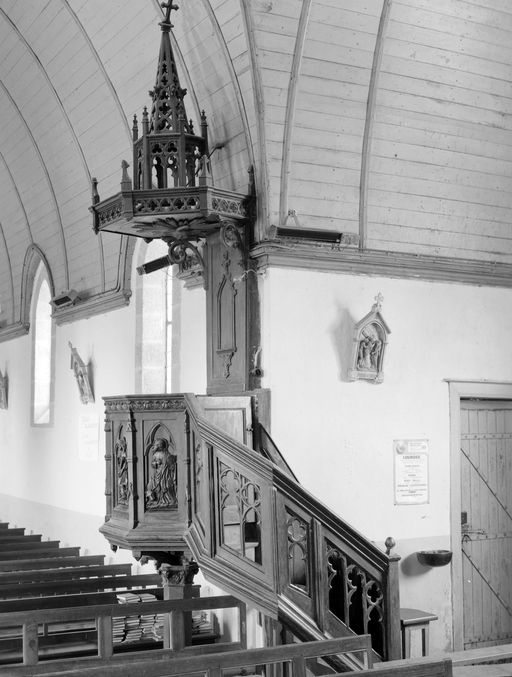Autel, retable, chaire à prêcher (autel secondaire, autel tombeau), style néo-gothique, église paroissiale Saint-Aubin (Brandivy)