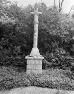 Croix de chemin, chemin de Cornaud, route de Kercaradec (Saint-Gildas-de-Rhuys)