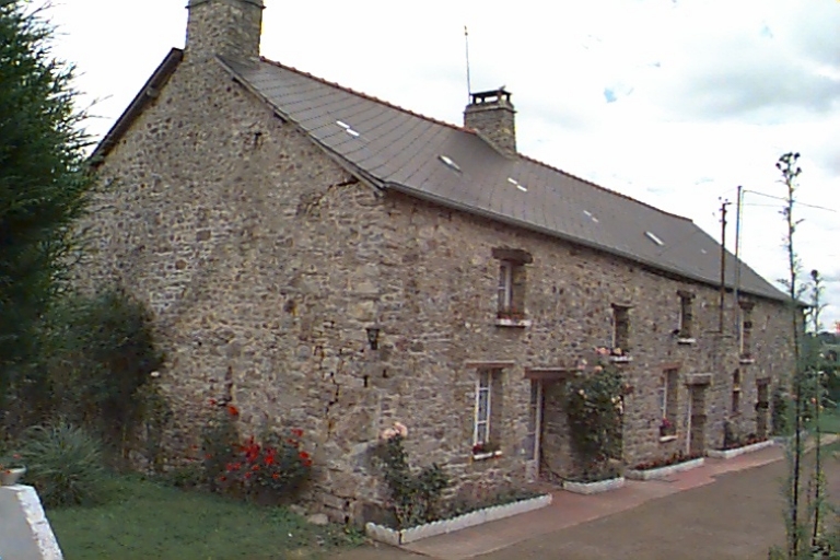 Ferme, Villeneuve (Livré-sur-Changeon)