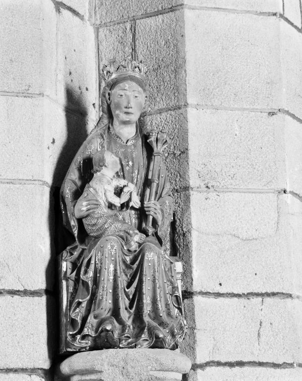 Statue (demi nature) : Vierge à l'enfant, prieuré Notre-Dame-de-Victoire dit prieuré Notre Dame du Vincin (Arradon)