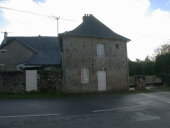 Maison, les Quatre Croix (Le Pertre)