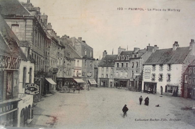 Maisons de la place du Martray (Paimpol)