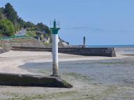 Jetée de la douane et établissement de signalisation maritime (Plérin)