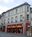 Les hôtels de voyageurs, magasins de commerce et entrepôts commerciaux sur la commune de Binic (fusionnée en Binic-Etables-sur-Mer en 2016)