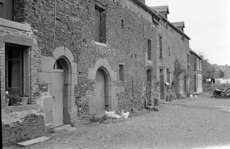 Maison de tailleur, puis ferme, la Croix Juhal (Pleugueneuc)