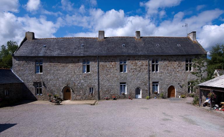 Manoir de Le Launay (Ploubezre)