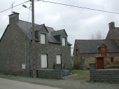 Ferme, actuellement maison, les Chaussées (Saint-Pierre-de-Plesguen fusionnée en Mesnil-Roc'h en 2019)