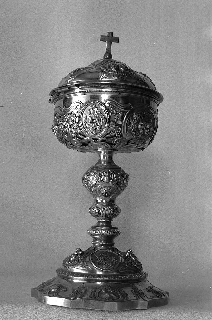 Ciboire (2), église paroissiale Saint-Guérec (Cléguérec)